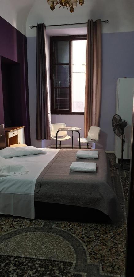 guesthouse ava roma Extérieur photo