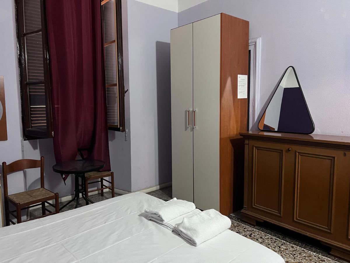 guesthouse ava roma Extérieur photo